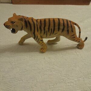 VTG Safari Tiger by Imperial Toy